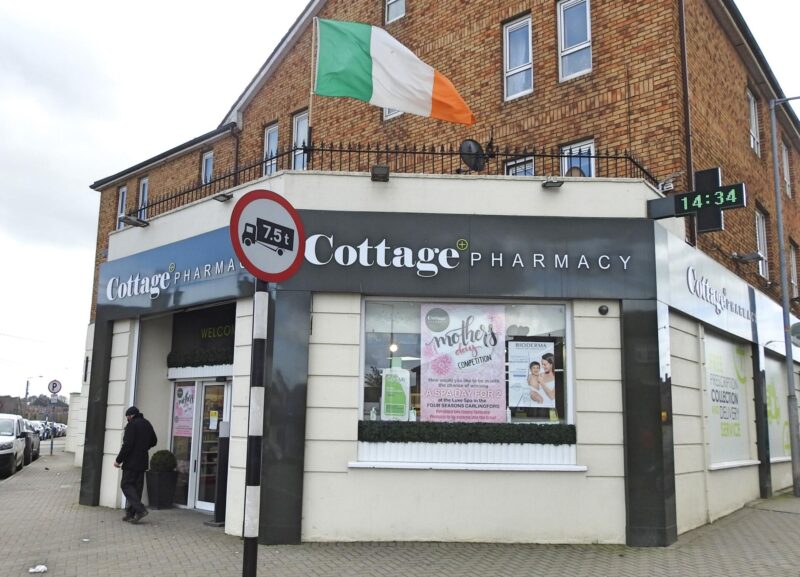 Cottage Pharmacy -apteekki Irlannissa.