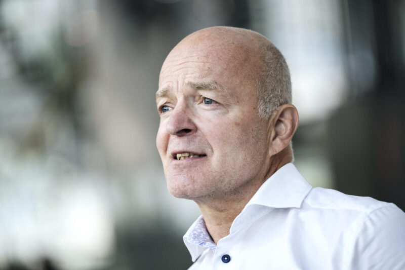 Lähikuva Antti Neimalasta.